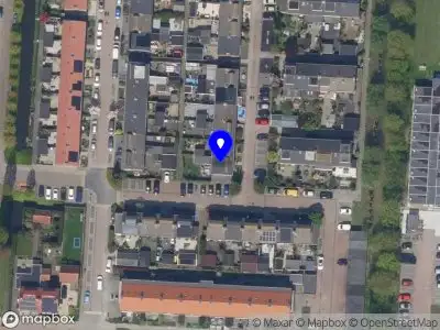 Ambulance met grote spoed naar de Irenestraat in Lekkerkerk