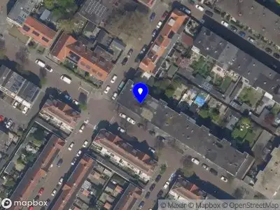 Ambulance met gepaste spoed naar de Groen van Prinstererstraat in Vlaardingen