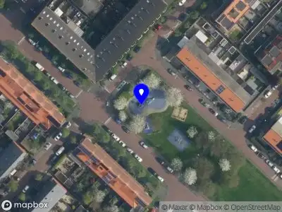 Ambulance met grote spoed naar de Wethouder Fischerplantsoen in 's-Gravenhage