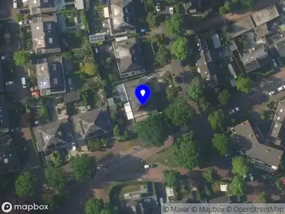 Brandweer met gepaste spoed naar de Grenspad in Naarden vanwege afhijsen patient