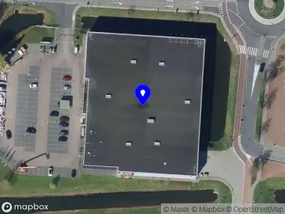 Ambulance met grote spoed naar de Rostock in Barendrecht