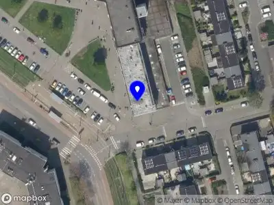 Ambulance met grote spoed naar de Prinsenplein in Rotterdam