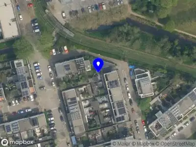 Ambulance met grote spoed naar de Decimastraat in Delft