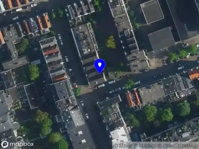 Ambulance met grote spoed naar de Swammerdamstraat in Amsterdam