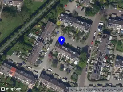 Ambulance met grote spoed naar de Petuniadal in Leiden