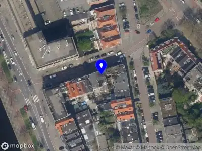 Ambulance met grote spoed naar de Groshansstraat in Rotterdam