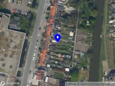 Ambulance met grote spoed naar de IJsselmondselaan in Rotterdam