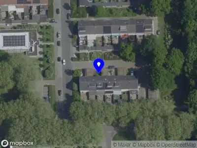 Brandweer met grote spoed naar de Mercuriuslaan in Helmond vanwege voertuigbrand