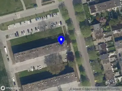 Ambulance met grote spoed naar de Vennecoolstraat in Rotterdam