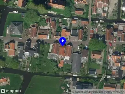 Ambulance met grote spoed naar de Venbuurt in De Rijp