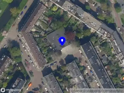 Ambulance met grote spoed naar de De Graeffstraat in Rotterdam