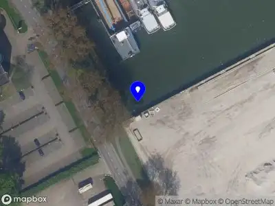 112 melding Ambulance naar de Droogdokweg in Rotterdam