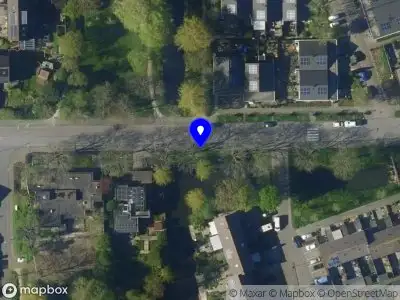 Ambulance met grote spoed naar de Loopakker in Zuid-Scharwoude