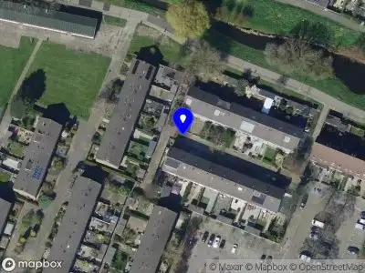 Ambulance met grote spoed naar de Gebroeders van Hamelpad in Hoogvliet Rotterdam