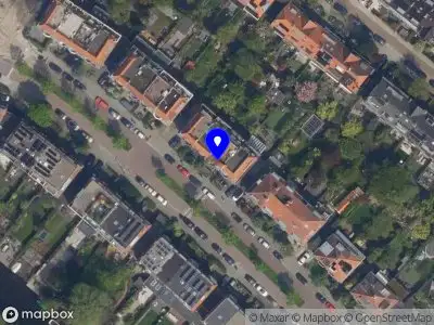 Ambulance met grote spoed naar de Berglustlaan in Rotterdam