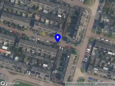 Ambulance met grote spoed naar de Evertsenstraat in Bleiswijk