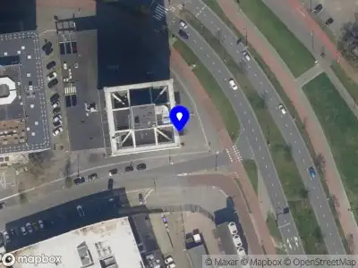 Ambulance met gepaste spoed naar de Marconistraat in Rotterdam