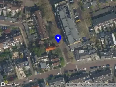 Ambulance met grote spoed naar de Populier in Naaldwijk