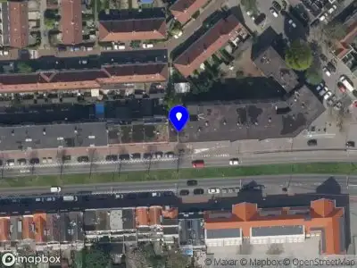 Ambulance met gepaste spoed naar de Sandelingplein in Rotterdam