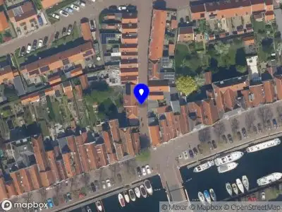 112 melding Brandweer met gepaste spoed naar de Dijkstraat in Brielle vanwege gebouwbrand