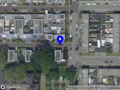 Brandweer met grote spoed naar de Copernicusstraat in Bergen op Zoom vanwege gebouwbrand