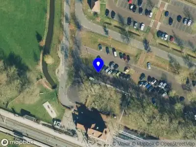 112 melding Politie naar de Stationsweg in Dalfsen vanwege aanrijding met letsel