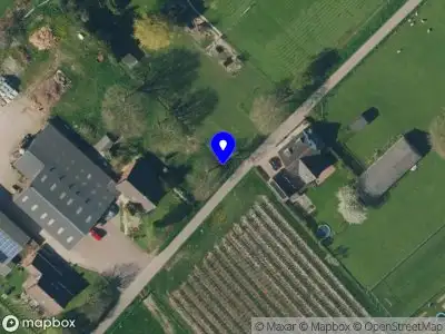 Politie naar de Engweg in Ravenswaaij vanwege aanrijding met letsel