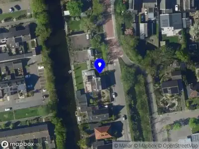 Ambulance met gepaste spoed naar de Dijkgraaf Grootweg in Andijk