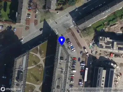 Brandweer met gepaste spoed naar de Rijpstraat in Breda vanwege een liftopsluiting