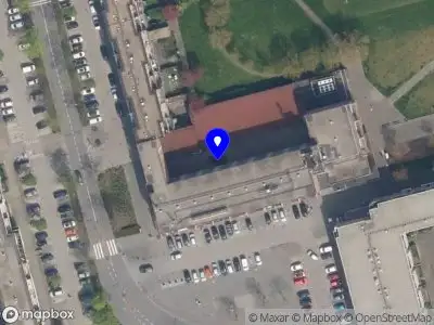 Ambulance met grote spoed naar de Zevenkampse Ring in Rotterdam