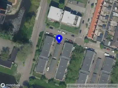 Ambulance met grote spoed naar de Witte de Withstraat in Wormerveer