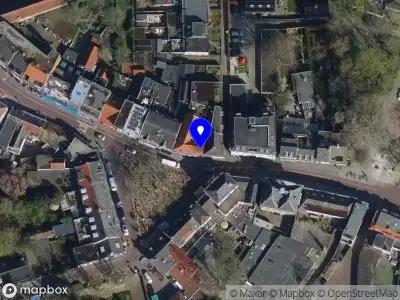 Brandweer met grote spoed naar de Ginnekenmarkt in Breda vanwege gebouwbrand