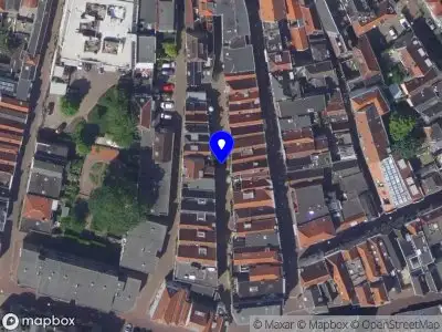 Ambulance met gepaste spoed naar de Belgracht in Dordrecht