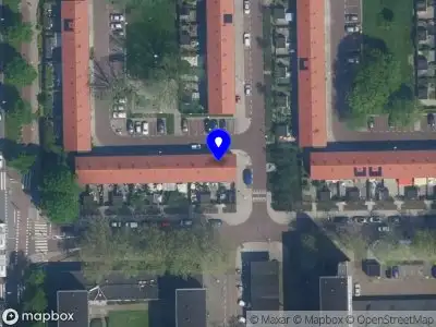 Ambulance met grote spoed naar de Thomas van Erpehof in Amsterdam