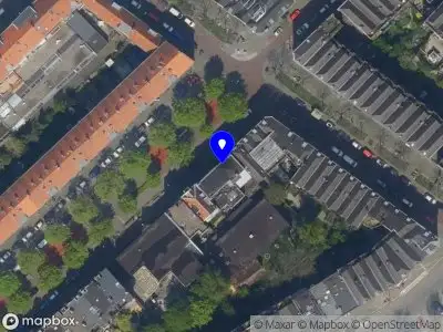 Ambulance met gepaste spoed naar de Prins Hendriklaan in Rotterdam