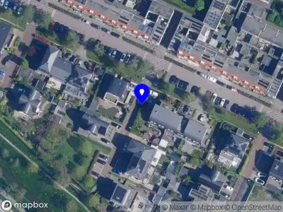 Ambulance met grote spoed naar de Henriëtte Bosmansweg in Uithoorn