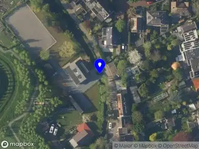 Ambulance met gepaste spoed naar de Besjeslaan in Leiden