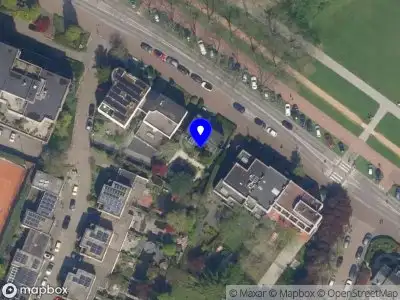 Ambulance met grote spoed naar de Kralingse Plaslaan in Rotterdam