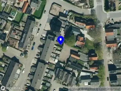 Brandweer met grote spoed naar de Van der Duyn van Maasdamstraat in Lunteren