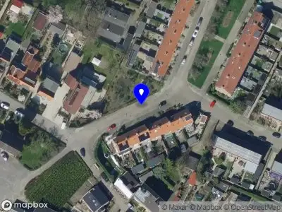 Brandweer met gepaste spoed naar de Roggestraat in Ridderkerk vanwege afhijsen patient