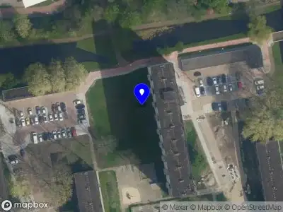 Brandweer met gepaste spoed naar de Poptahof Noord in Delft vanwege wateroverlast