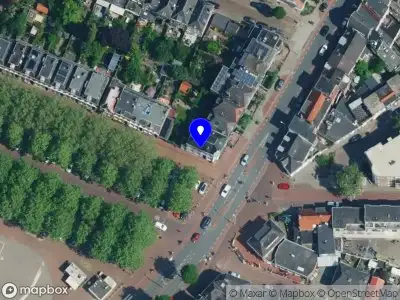 112 melding Brandweer met gepaste spoed naar de Beestenmarkt in Deventer vanwege een liftopsluiting