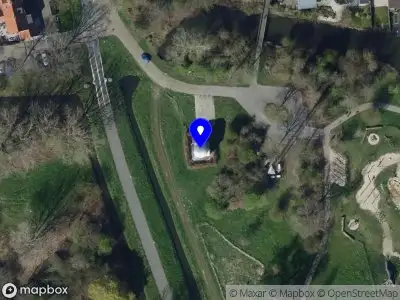 Ambulance met grote spoed naar de Libelleveen in Spijkenisse