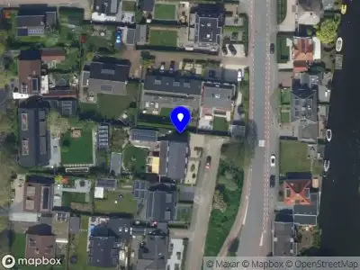 Politie naar de Niftarlakestraat in Breukelen vanwege aanrijding met letsel