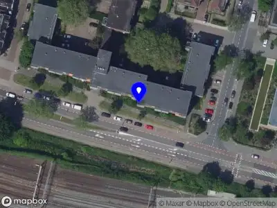 Ambulance met gepaste spoed naar de Burgemeester de Raadtsingel in Dordrecht