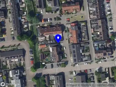 Ambulance met grote spoed naar de De Boomgaard in Oud-Alblas