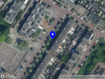 Ambulance met grote spoed naar de Adamello in Amsterdam