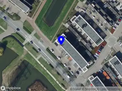 Ambulance met gepaste spoed naar de Simone de Beauvoirstraat in Spijkenisse