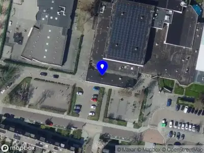 Ambulance met gepaste spoed naar de Hortensiastraat in Oud-Beijerland