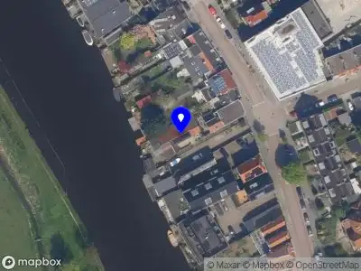 112 melding Ambulance met gepaste spoed naar de Delftweg in Rotterdam